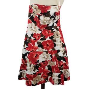 White House Black Market Red Black White Floral  Strapless Dress Lined Size 2